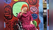 草間彌生さん訃報、海外メディアも大々的に報道「前衛芸術の女王」と称賛