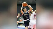 全国高校総体・バスケットボール女子 京都精華が決勝進出 石綿文選手の献身プレーで大阪薫英女学院を下す