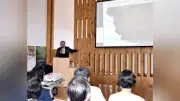 熊野の自然信仰テーマに講演、三重・尾鷲で約100人参加