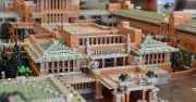 レゴで再現した帝国ホテル、展示場所は「現在の帝国ホテル」だった