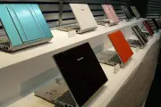 レッツノート「タフモバイル」への進化、満員電車の実地調査から始まった