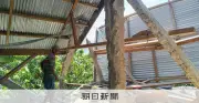 インドネシアでM7.7の地震、2人死亡1人負傷 津波94センチ観測