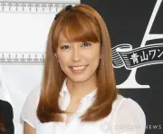 里田まい、テニス大会で「主婦田中」として準優勝 正体判明に驚きの声