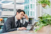 「管理職は罰ゲーム」若手社員の敬遠、放置で企業衰退の悪循環
