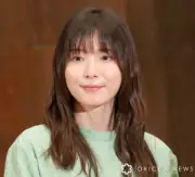 松岡茉優、明るめヘアの“イメチェン”姿に反響「めちゃくちゃ似合ってる!」