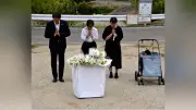 蒲郡土砂災害2年、市長が現場で献花　原因究明へ決意