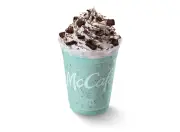 マクドナルド、チョコミントフラッペをリニューアルして8月19日発売