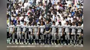 終戦の日、甲子園で試合中断し黙とう 球児ら平和願う