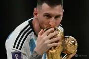 メッシ、アルゼンチン代表引退を表明「胸が痛む決断だった」