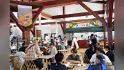 道の駅あかいがわ、4か月ぶり営業再開 初日からにぎわう