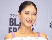 みちょぱ池田美優、第1子抱っこショット公開「産後キレイすぎ」と反響