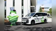 三重大マスコット「ミールド」ラッピングカーお披露目