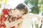 M!LK山中柔太朗、アロハシャツ姿で『CM NOW BOYS』表紙に登場 ICEx・志賀李玖も