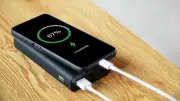 モバイルバッテリー発火、放置や落下以外にも注意が必要な行動とは