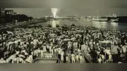 空は広いが意外に壁あり、現代の花火大会 変わる夏の風物詩