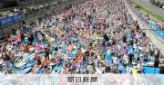 ドローン攻撃続いても夏を楽しむ モスクワ市民「生活変えたくない」