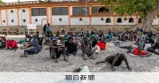スペインの飛び地セウタへの不法入国が相次ぐ問題で、内務省は流入者の大半が自らモロッコに帰還したと明らかにした