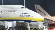 独空港で正体不明の物体、爆弾処理ロボット投入 ウクライナ貨物機近く