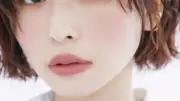 長濱ねる、『VOCE』10月号で“求肥マット”メイク披露 髪ばっさりで新鮮ルック