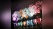 長岡まつり大花火大会が信濃川河川敷で開幕 白菊で慰霊と平和祈る ナイアガラ3年ぶり復活 約36万席分完売、3日も開催