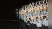 長崎で精霊流し、県内610隻が故人を送る