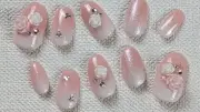 100均材料で作るネイルチップ、作者は父！10万いいねの理由
