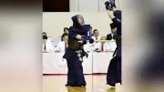 剣道女子団体で中村学園が３連覇、代表戦制した主将に仲間から涙の感謝