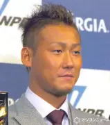 中田翔、真っ赤なバイクの“新相棒”公開に反響「めちゃカッコいい」