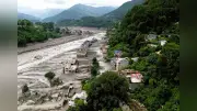 ネパール北部で大規模洪水、22人死亡 384人と連絡取れず