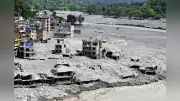ネパール土石流、死者６３３人に拡大…行方不明者３０００人近く 捜索難航