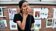 ネパール土石流不明3000人、家族が捜索強化求める 病院に安否確認の列