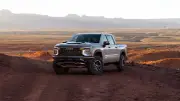 新型シボレー「シルバラード」登場、新設計エクステリアと自然吸気V8エンジン導入