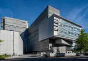 NHK新施設「情報棟」本格運用開始 ニュースセンターを移転