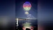 にかほの花火、約3500発が夜空彩る 音楽と四季テーマに7６回目