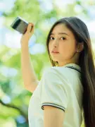 乃木坂46井上和、夏の1日テーマの白ワンピ姿で『サンデー』表紙＆巻頭に登場