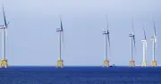 洋上風力発電の導入加速へ、基地港湾の制度見直しを検討