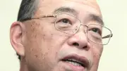 小椋佳さん、銀行員辞め「人間とは」追求 50歳目前に退社