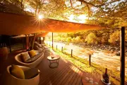 奥入瀬渓流ホテル、紅葉満喫ステイを10月24日から提供 1日1組限定
