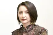奥菜恵が47歳に、夫・木村了が夫婦2ショットで祝福