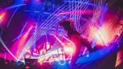 ONE OK ROCK、『DETOX』ツアー最終章がIGアリーナで開幕　YAOサプライズも