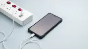 スマホの寿命を延ばす「バッテリー残量の最適な範囲」とは？満タン充電は逆効果
