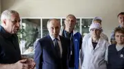 プーチン氏、北方領土初訪問で「解決済み」強調　交渉拒否の姿勢鮮明に