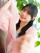 麗希、3ヶ国語操る才色兼備ヒロインが『ヤングジャンプ』グラビア登場
