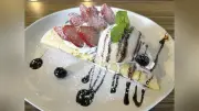 堂山町会長が愛犬と通う米粉クレープ店「ｍｏｆｕｈｏｌｉｃ」