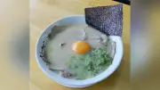 佐賀ラーメン、あっさり豚骨と生卵で味変 県内に約170店