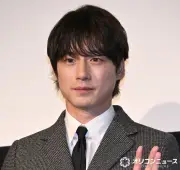 坂口健太郎、『私はあなたを知らない、』完成に驚き「考えさせてくれる作品」中野監督も歓喜