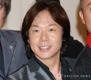 佐藤弘道、初孫と「おかあさんといっしょ」ステージ鑑賞 2ショット公開に反響