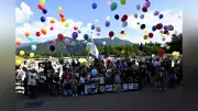 竜脚類展の入場者20万人達成、福井県立恐竜博物館で記念式典