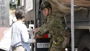 災害支援で称賛の自衛隊、組織防衛と無謬主義の課題、防衛費倍増は是か