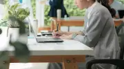 20代の投資は「自分」が最優先、NISAより自己投資が高リターン